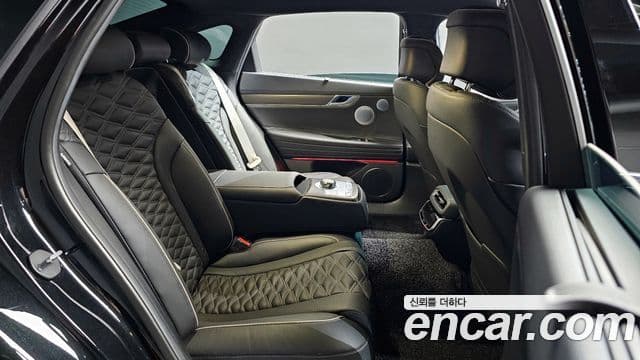 Genesis G80 (RG3) бензин 2.5 турбо AWD, 2025 12