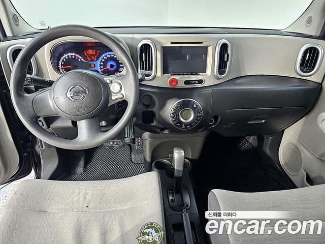 Nissan 큐브 Z12, 2013 7