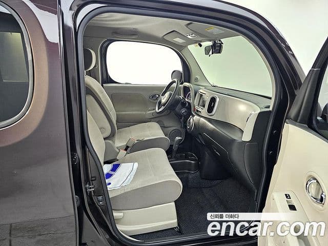 Nissan 큐브 Z12, 2013 11
