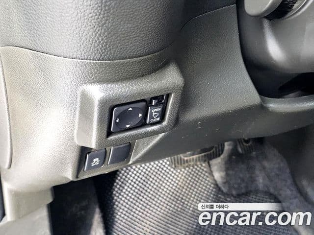 Nissan 큐브 Z12, 2013 13