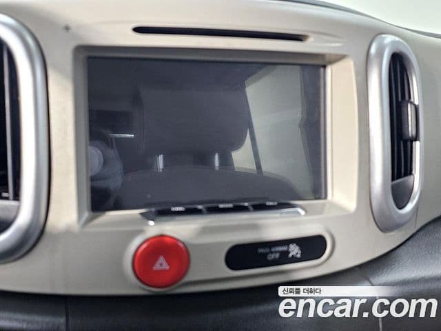 Nissan 큐브 Z12, 2013 14