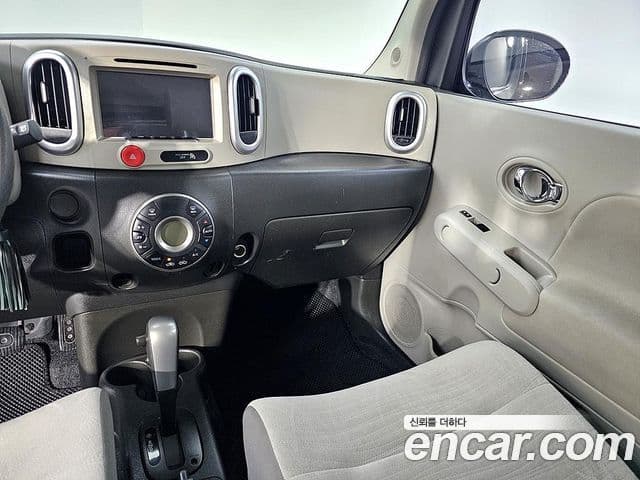 Nissan 큐브 Z12, 2013 20