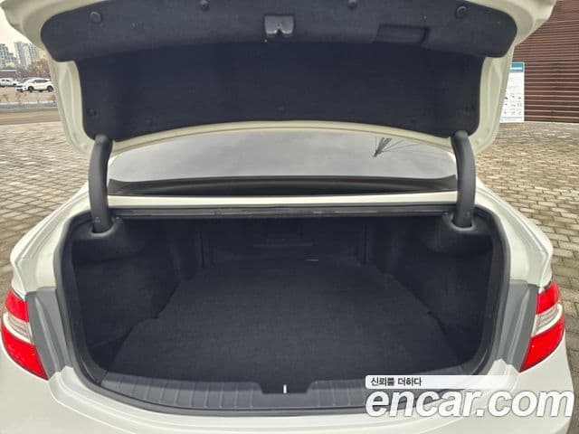 Hyundai Grandeur HG Premium, 2016 6