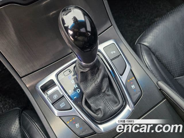 Hyundai Grandeur HG Premium, 2016 15