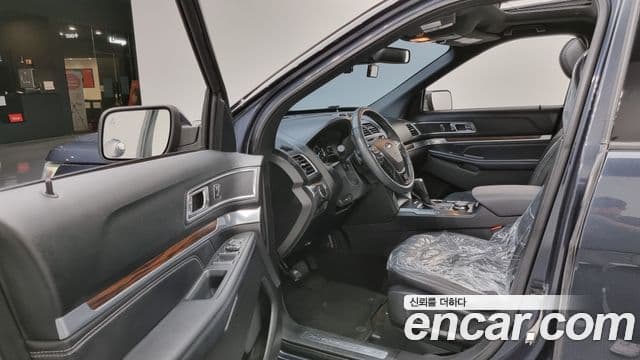 Ford Explorer 5세대, 2017 10