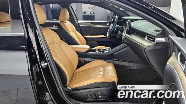 Kia K5 3세대 Signature, 2022 10