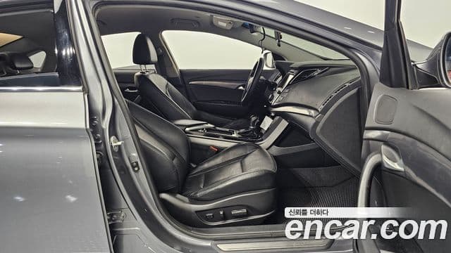 Hyundai i40 Modern, 2012 10