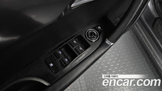 Hyundai i40 Modern, 2012 16