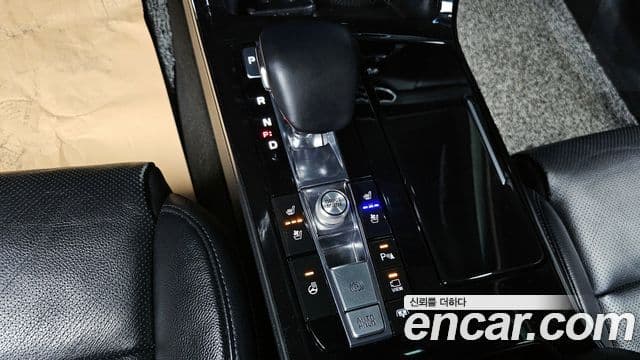 Kia K7 Premier 3.0 LPI Prestige(арендный автомобиль), 2021 9