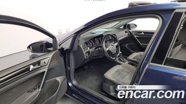 Volkswagen Гольф 7세대, 2015 11