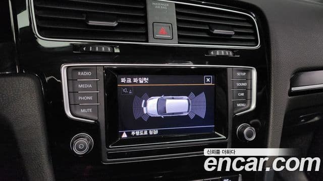 Volkswagen Гольф 7세대, 2015 17