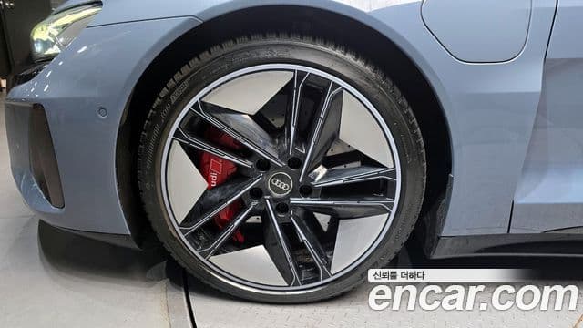 Audi RS e-Tron GT GT RS, 2022 все фото