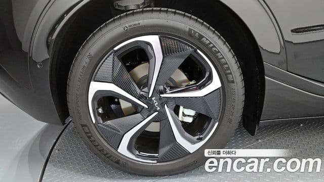 Kia EV6 GT Line, 2023 все фото