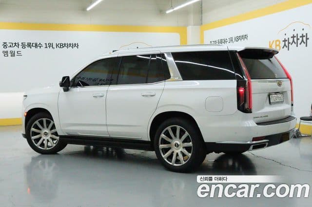 Cadillac Escalade 5세대 Premium Luxury Platinum, 2022 4