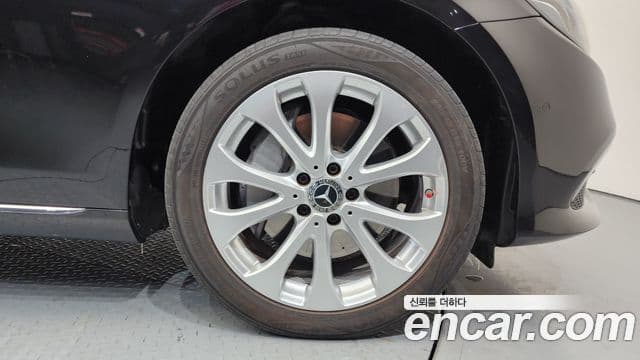 Mercedes-Benz E-класс W213 E300 4MATIC Exclusive Standard, 2018 все фото