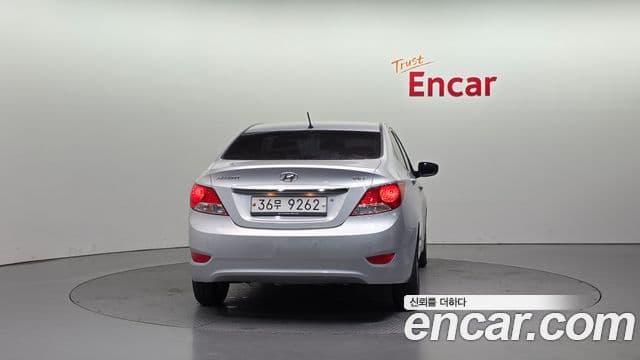 Hyundai Accent(новый кузов / новое поколение) Premier, 2011 4