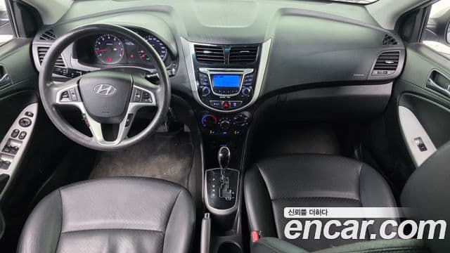 Hyundai Accent(новый кузов / новое поколение) Premier, 2011 7