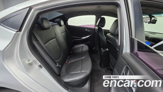 Hyundai Accent(новый кузов / новое поколение) Premier, 2011 19