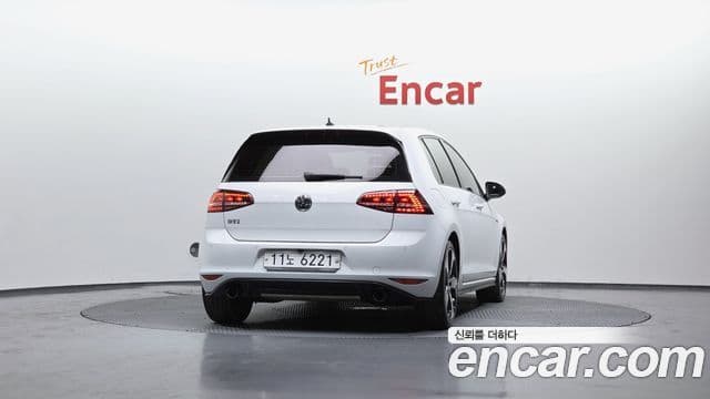 Volkswagen Гольф 7세대 2.0 GTI, 2015 4