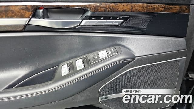 Genesis G90 Premium Luxury, 2019 17