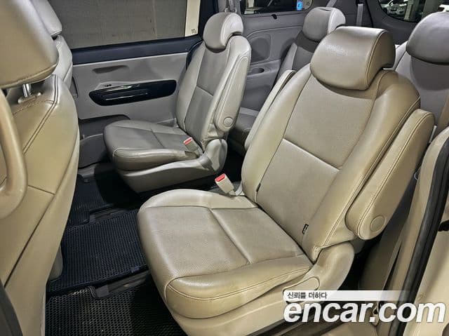 Kia All New Carnival Prestige, 2016 12