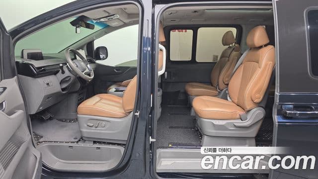 Hyundai Staria Inspiration, 2022 17