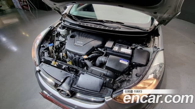 Hyundai Avante MD M16 GDI top, 2012 6