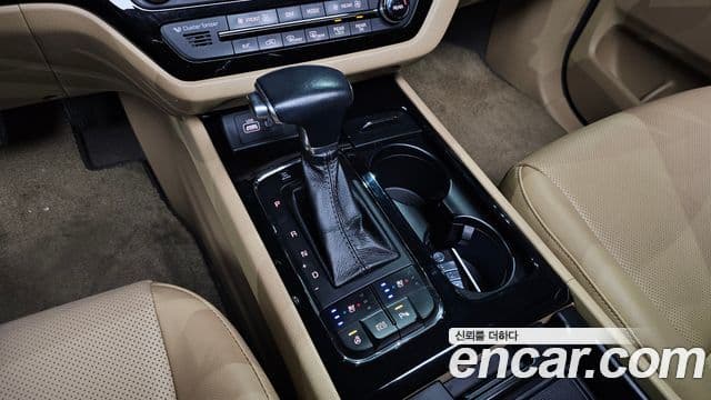 Kia All New Carnival Prestige, 2017 9