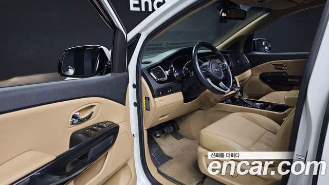 Kia All New Carnival Prestige, 2017 11