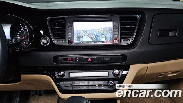 Kia All New Carnival Prestige, 2017 14