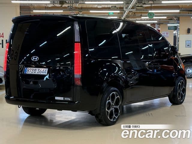 Hyundai Staria Modern, 2025 2