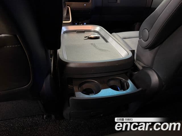 Hyundai Staria Modern, 2025 18