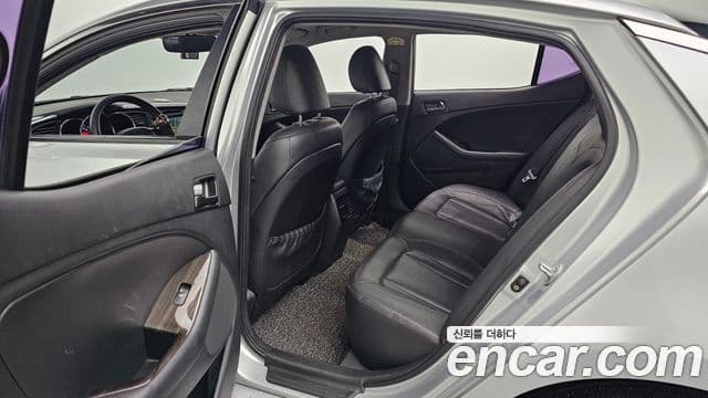 Kia K5 LPI Deluxe, 2013 12