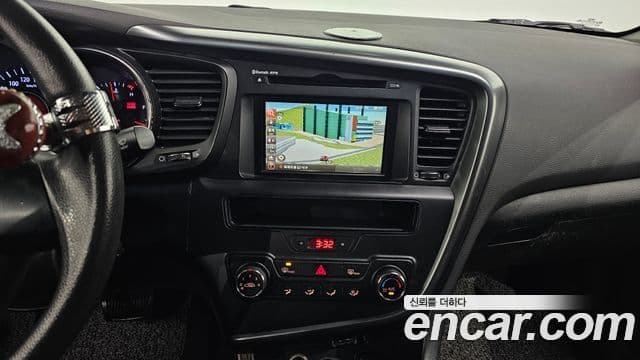 Kia K5 LPI Deluxe, 2013 14