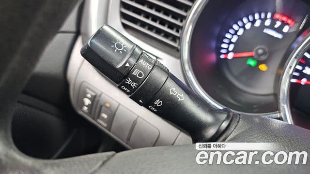 Kia K5 LPI Deluxe, 2013 17