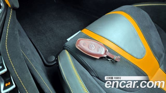 맥라렌 720S 4.0 купе, 2018 19