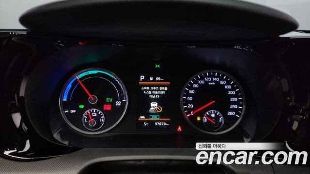 Kia K5 гибрид 3세대 Prestige, 2023 8