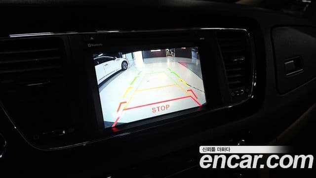 Kia All New Carnival Prestige, 2016 16