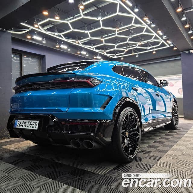 Lamborghini Urus 4.0 V8 SE, 2025 4