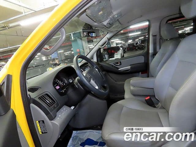 Hyundai Grand Starex детский перевозочный автомобиль, 2017 6