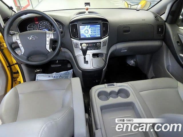 Hyundai Grand Starex детский перевозочный автомобиль, 2017 7