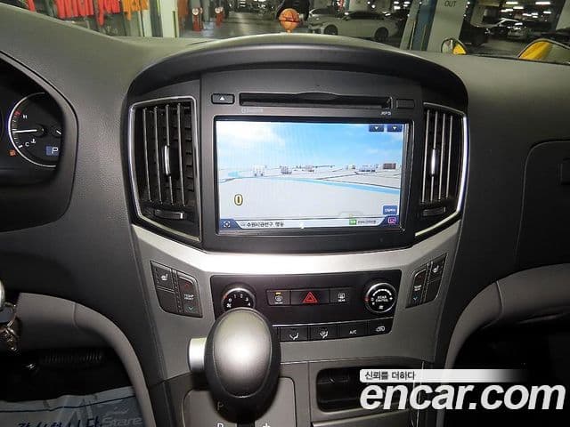 Hyundai Grand Starex детский перевозочный автомобиль, 2017 11