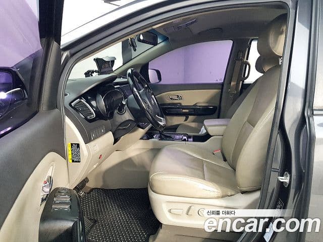 Kia All New Carnival Prestige, 2016 8