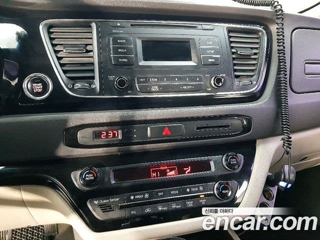 Kia All New Carnival Prestige, 2016 11