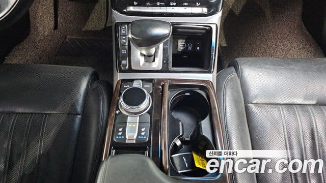 Genesis EQ900 Premium Luxury, 2016 9