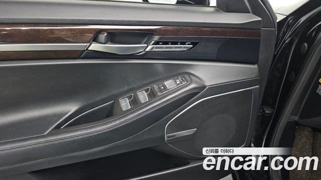 Genesis EQ900 Premium Luxury, 2016 17