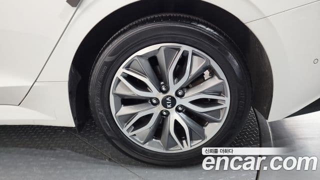 Kia K5 гибрид 3세대 Signature, 2021 все фото