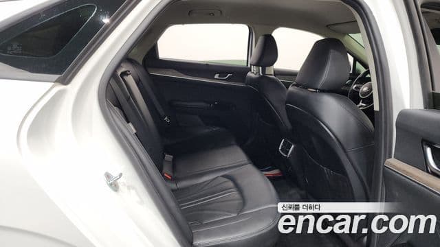 Kia K5 гибрид 3세대 Signature, 2021 12