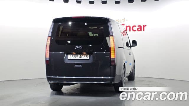 Hyundai Staria Inspiration, 2022 4