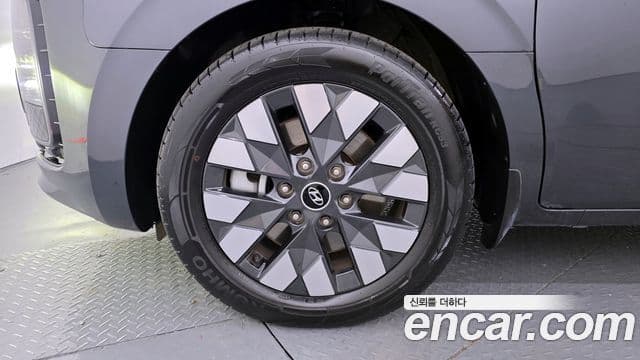 Hyundai Staria Inspiration, 2022 все фото